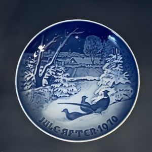 Vintage Collectors Plates